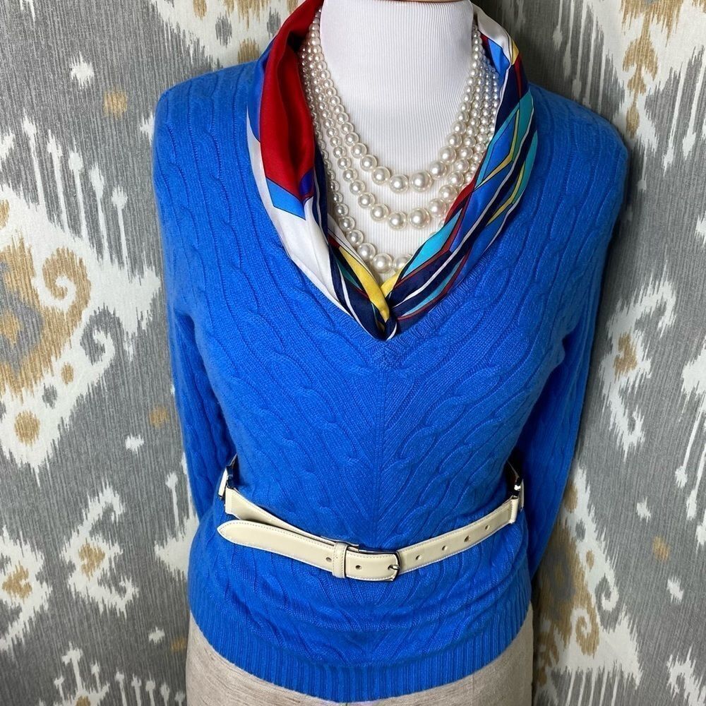 Ralph Lauren Blue Cashmere Mitered Cable Knit V-Neck Long Sleeve Sweater - Picture 6 of 16